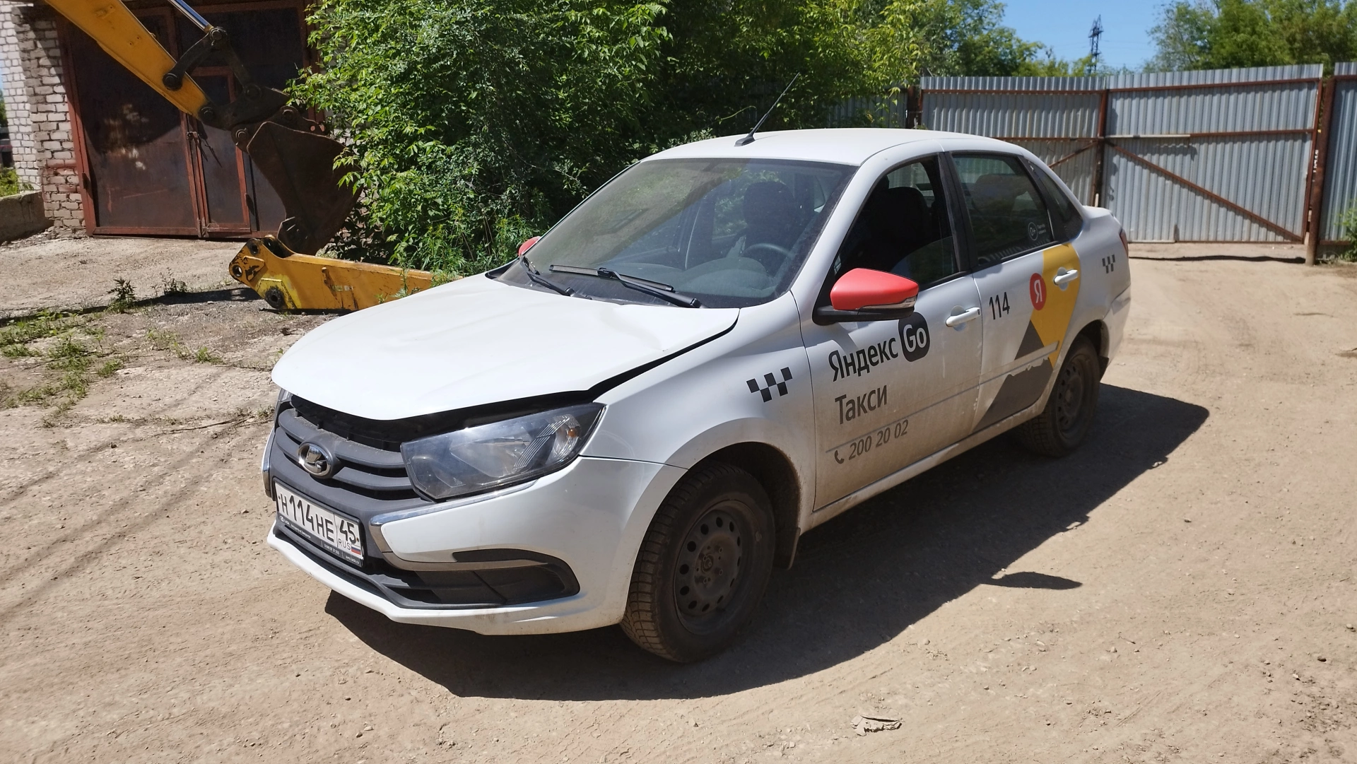 Lada Granta - фото 3