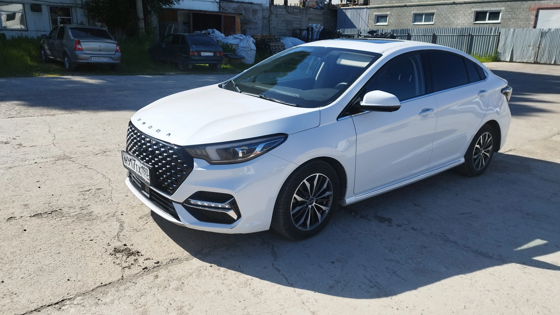 OMODA S5 - фото 3