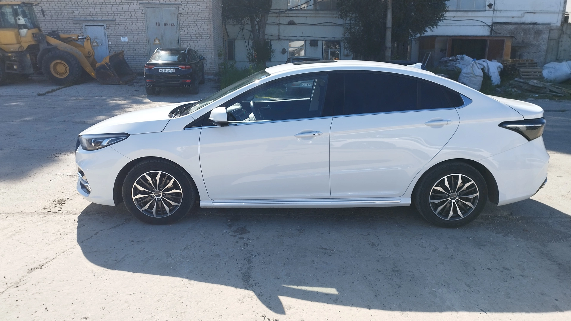 OMODA S5 - фото 4