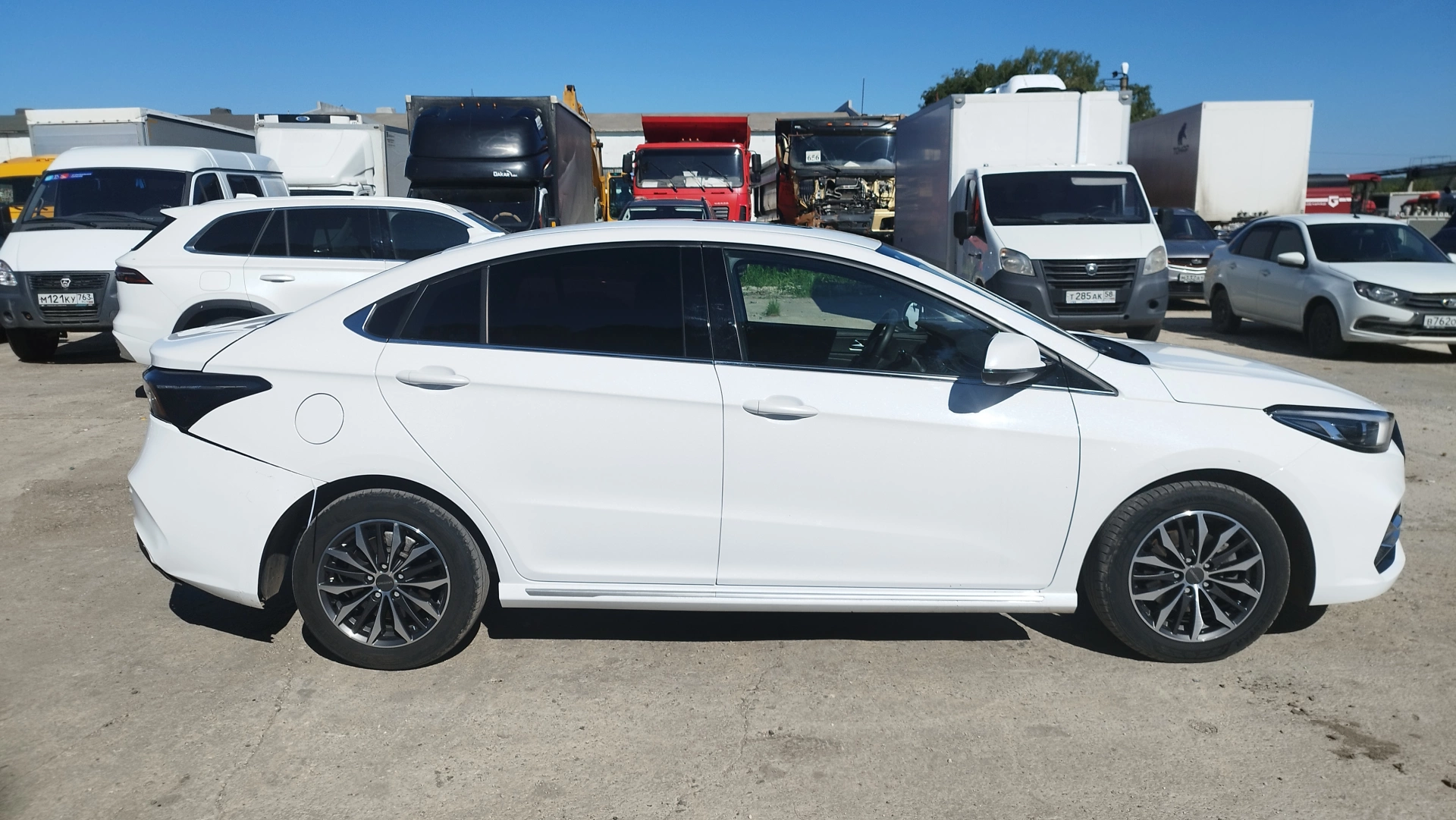 OMODA S5 - фото 5