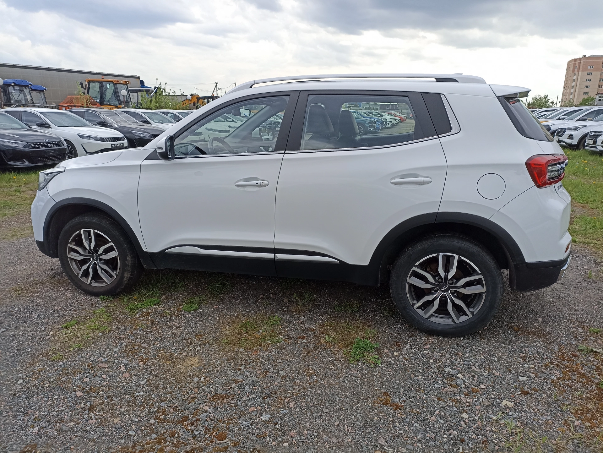 Chery Tiggo 4 - фото 4