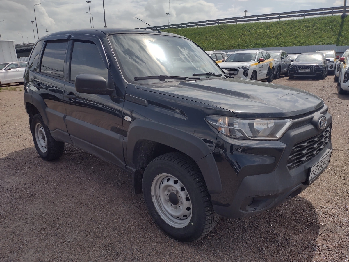 Lada Niva - фото 1