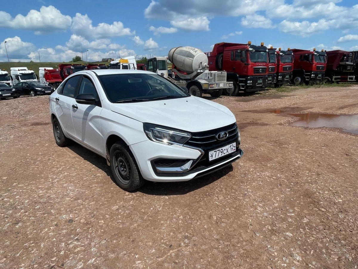 Lada Vesta - фото 1