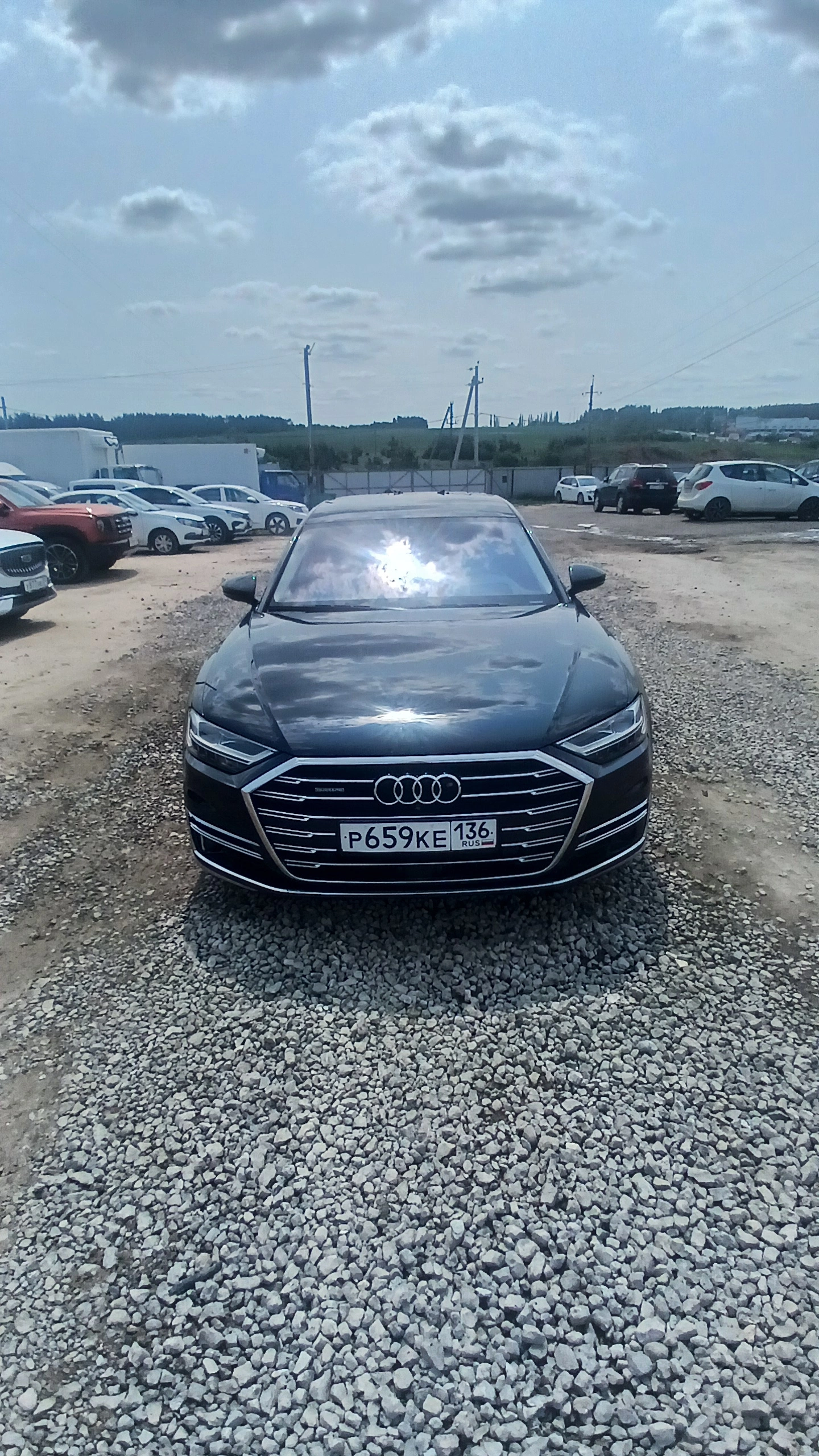 Audi A8 L - фото 2