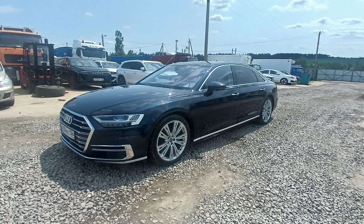 AUDI A8 L