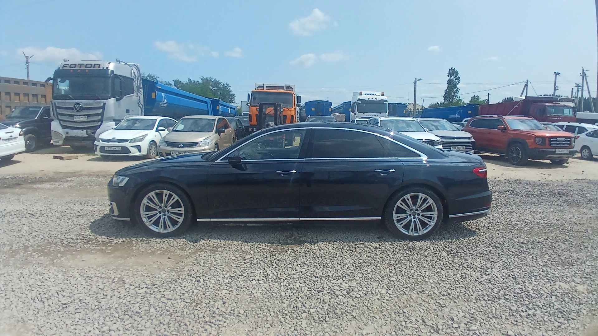 Audi A8 L - фото 5