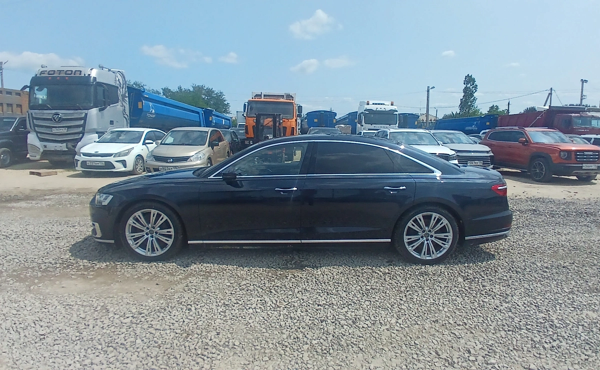 AUDI A8 L