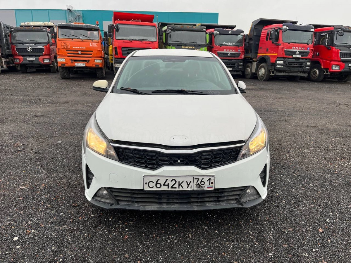 KIA Rio - фото 1