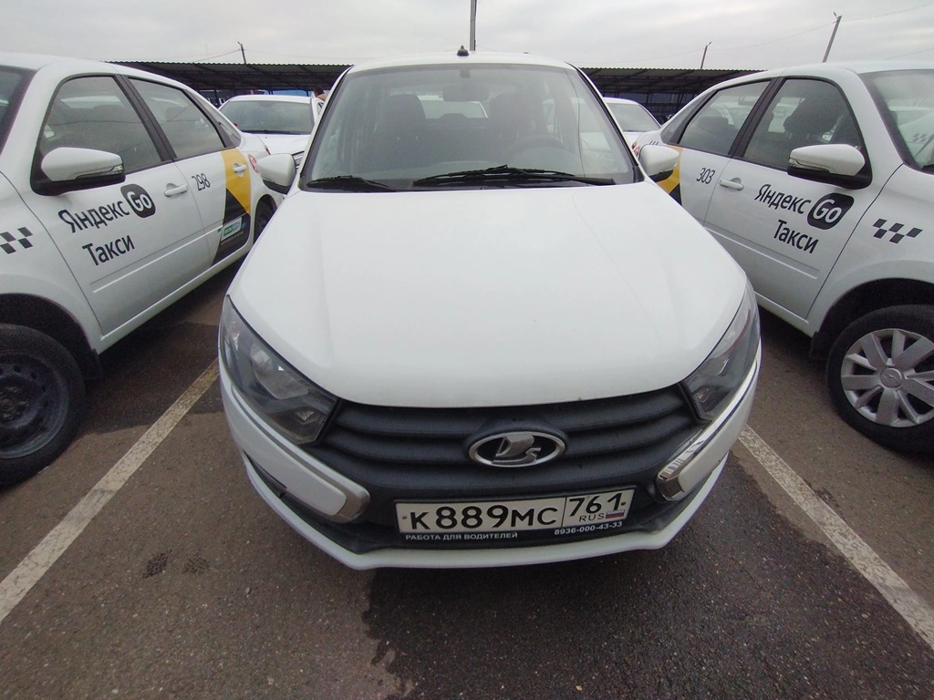 Lada Granta - фото 2