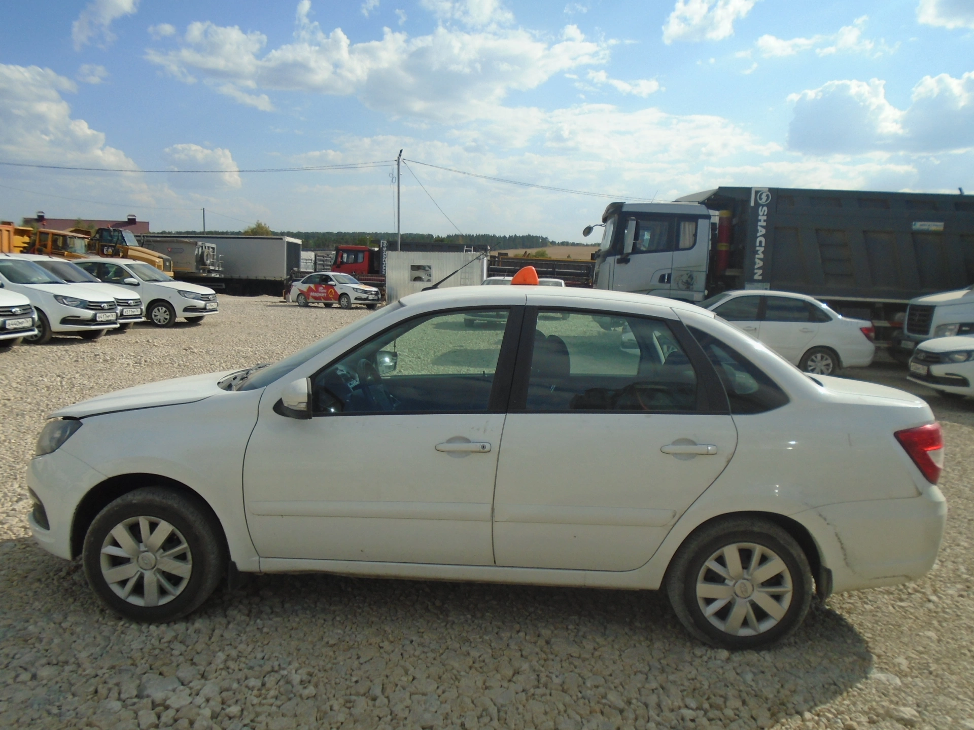 Lada Granta - фото 4