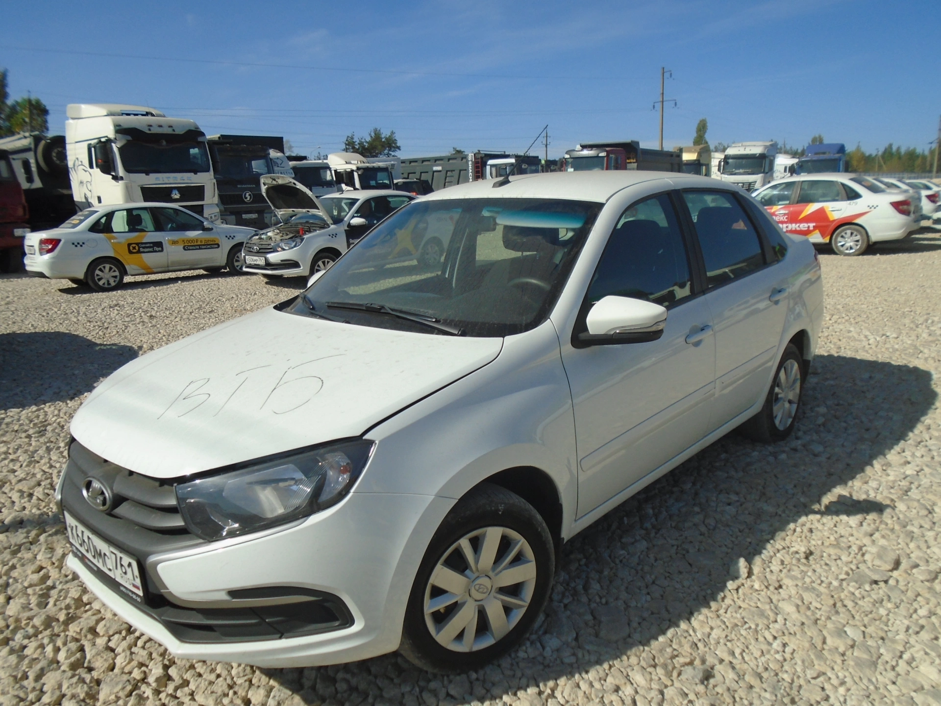 Lada Granta - фото 3