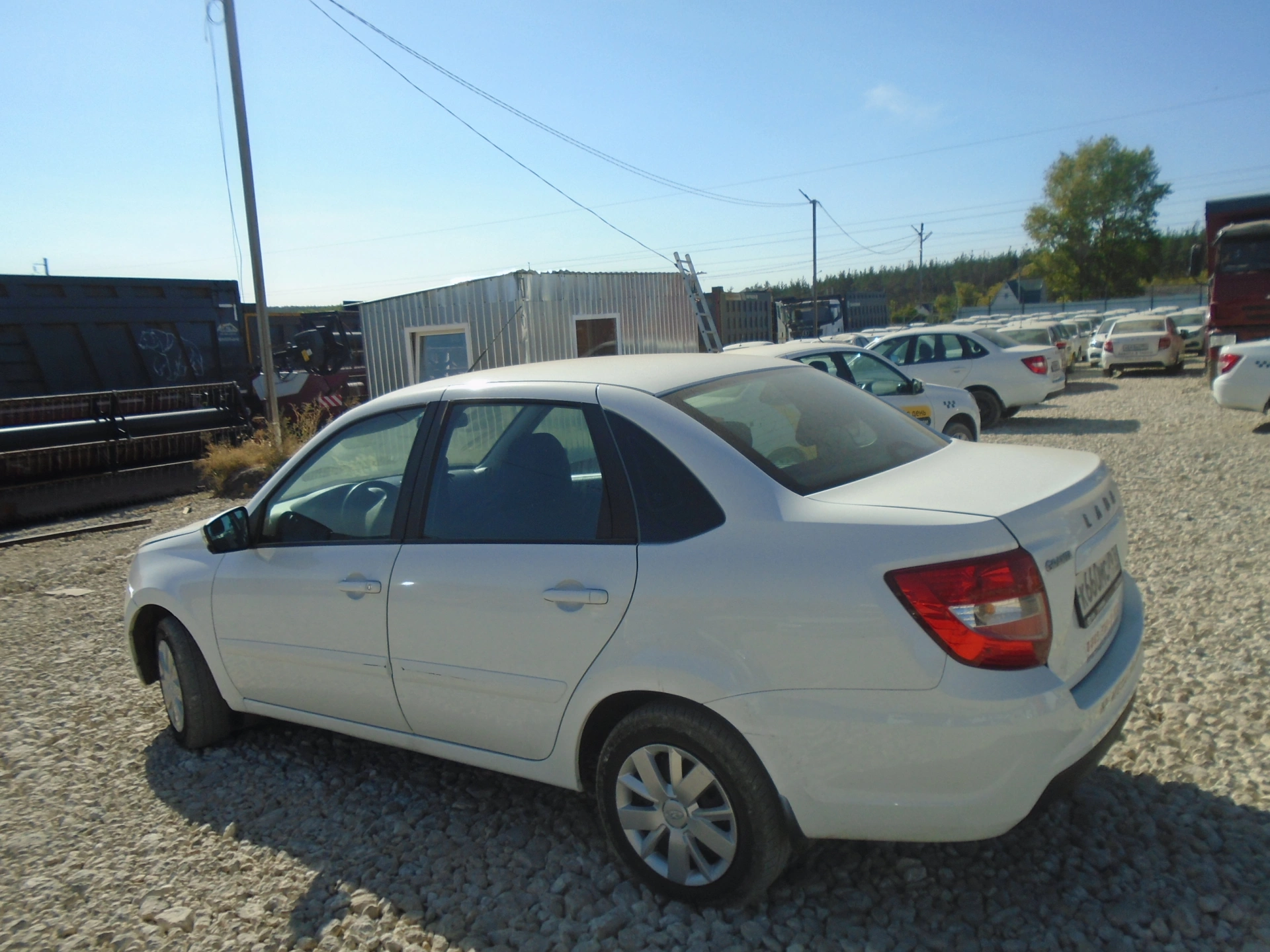 Lada Granta - фото 5