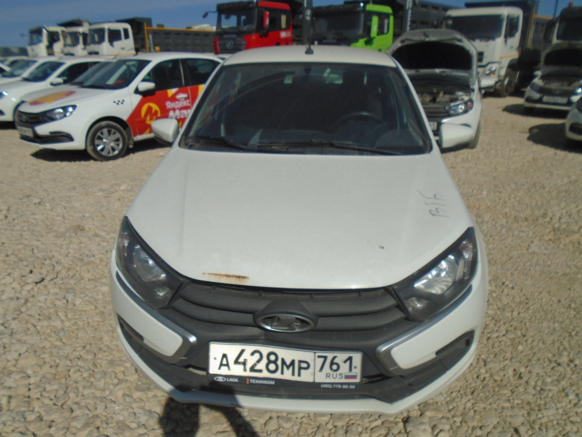 Lada Granta - фото 2