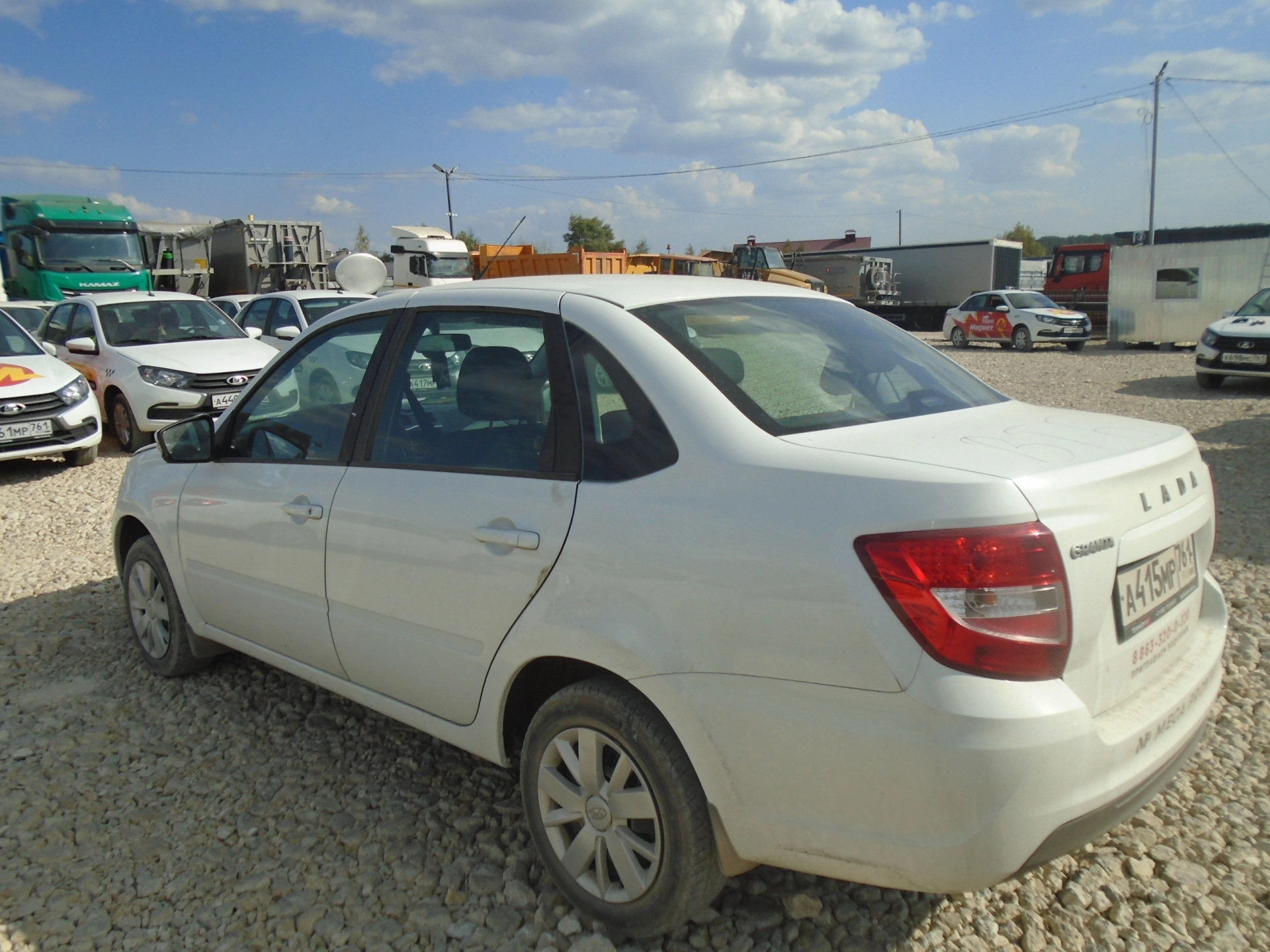 Lada Granta - фото 5