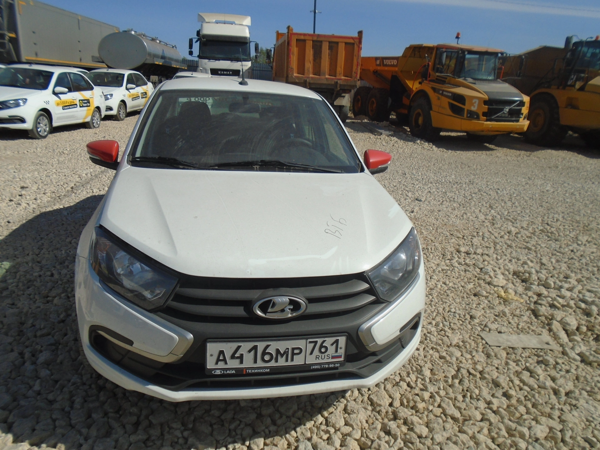 Lada Granta - фото 2