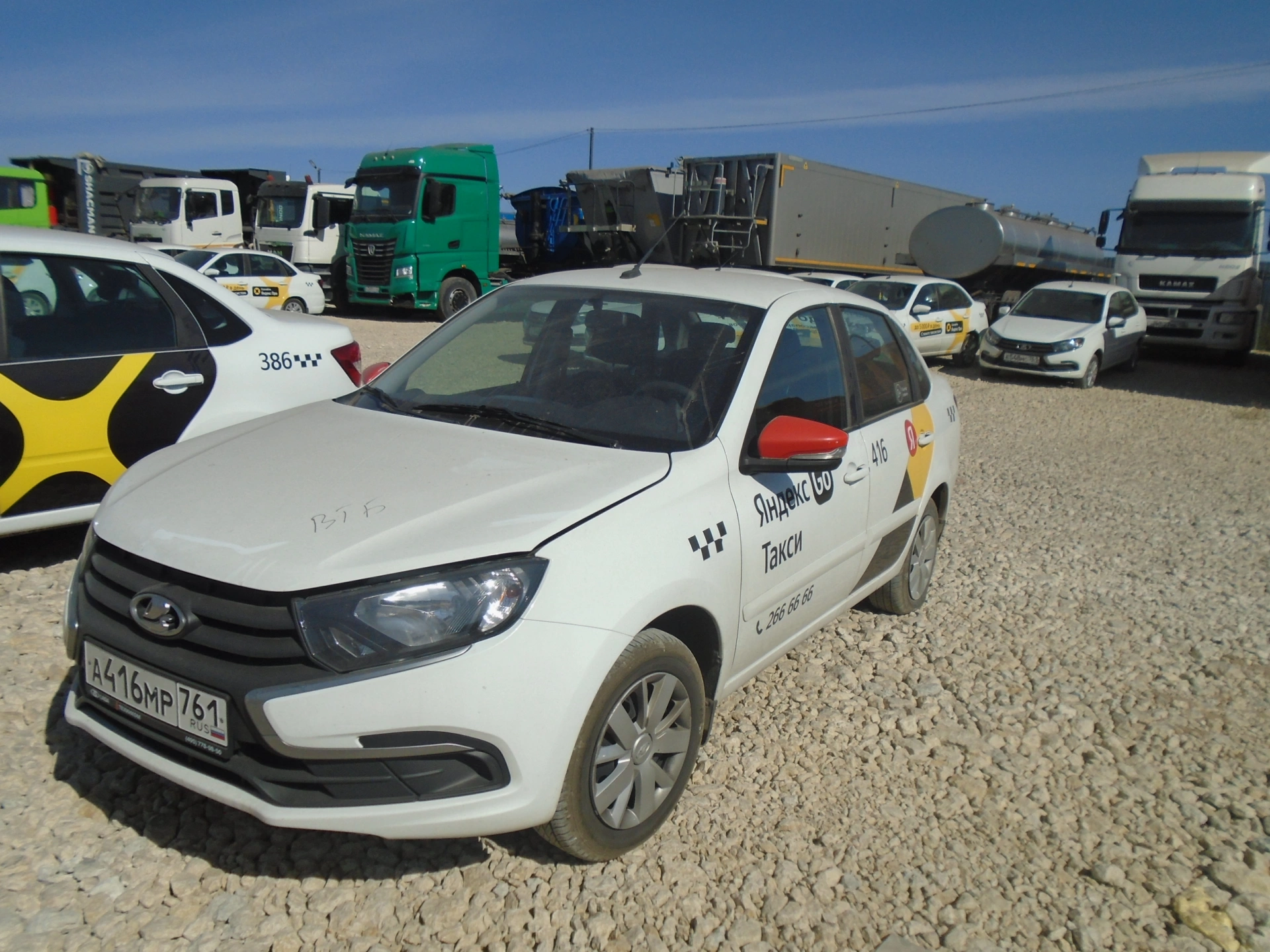 Lada Granta - фото 3