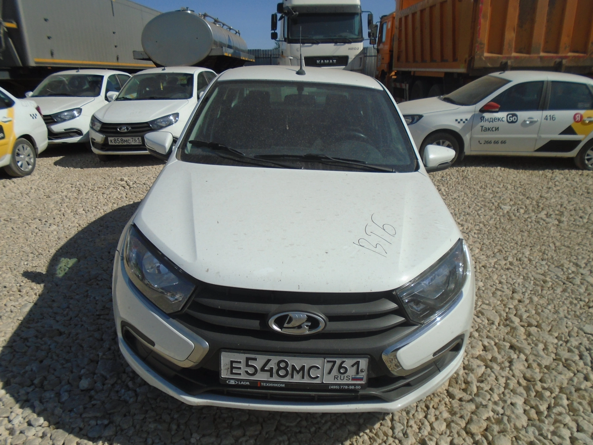 Lada Granta - фото 2