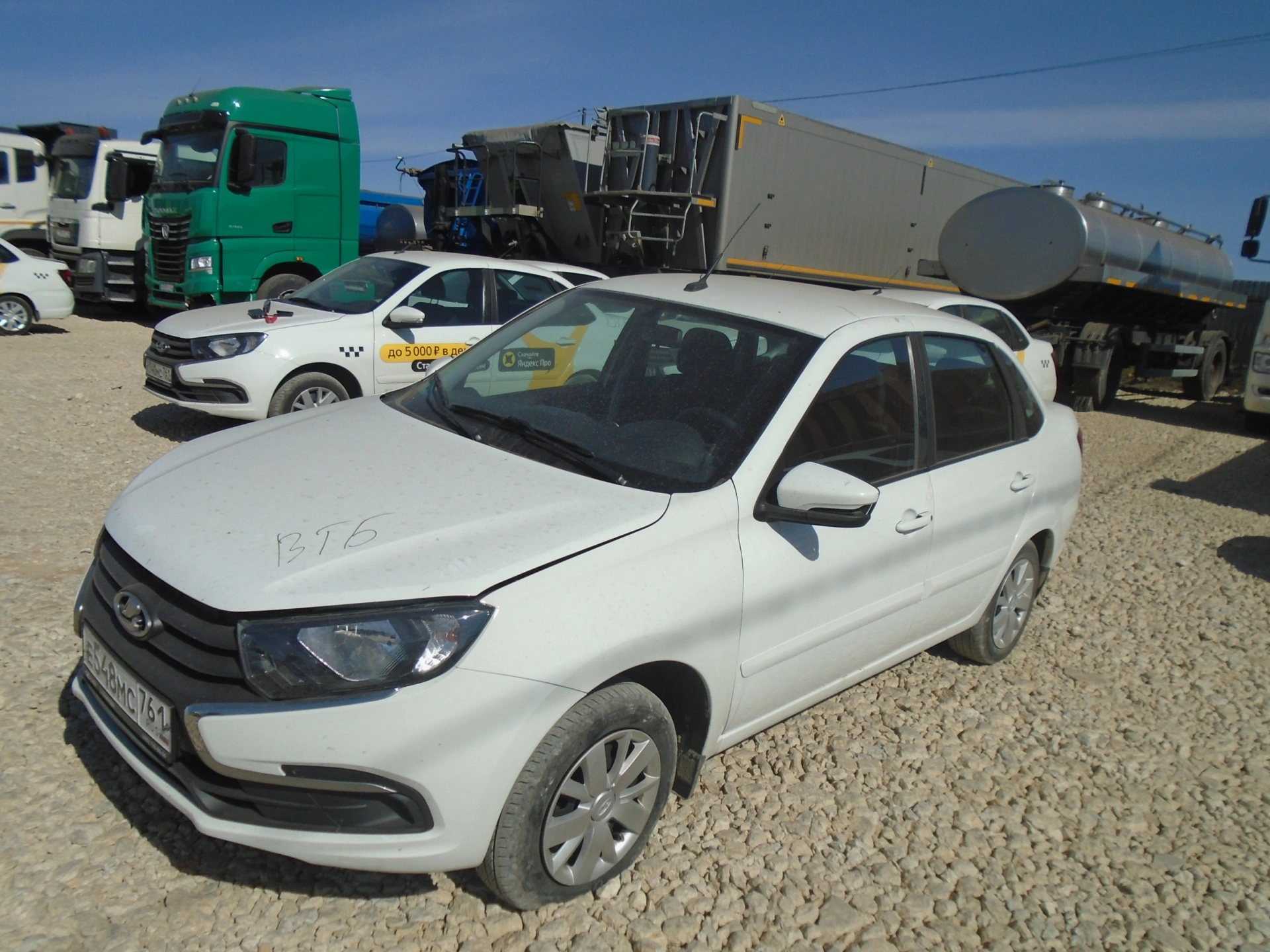 Lada Granta - фото 3