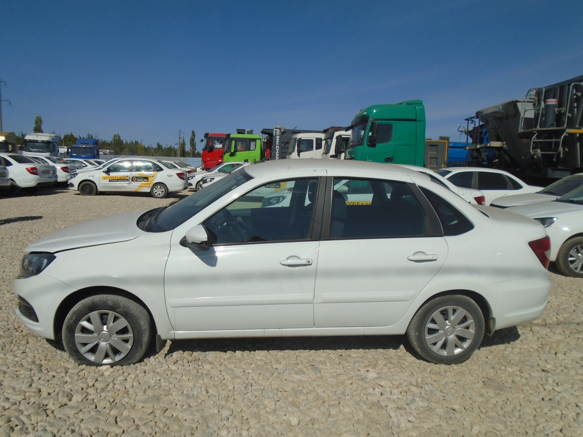 Lada Granta - фото 4