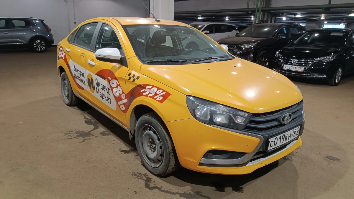Lada Vesta - фото 1