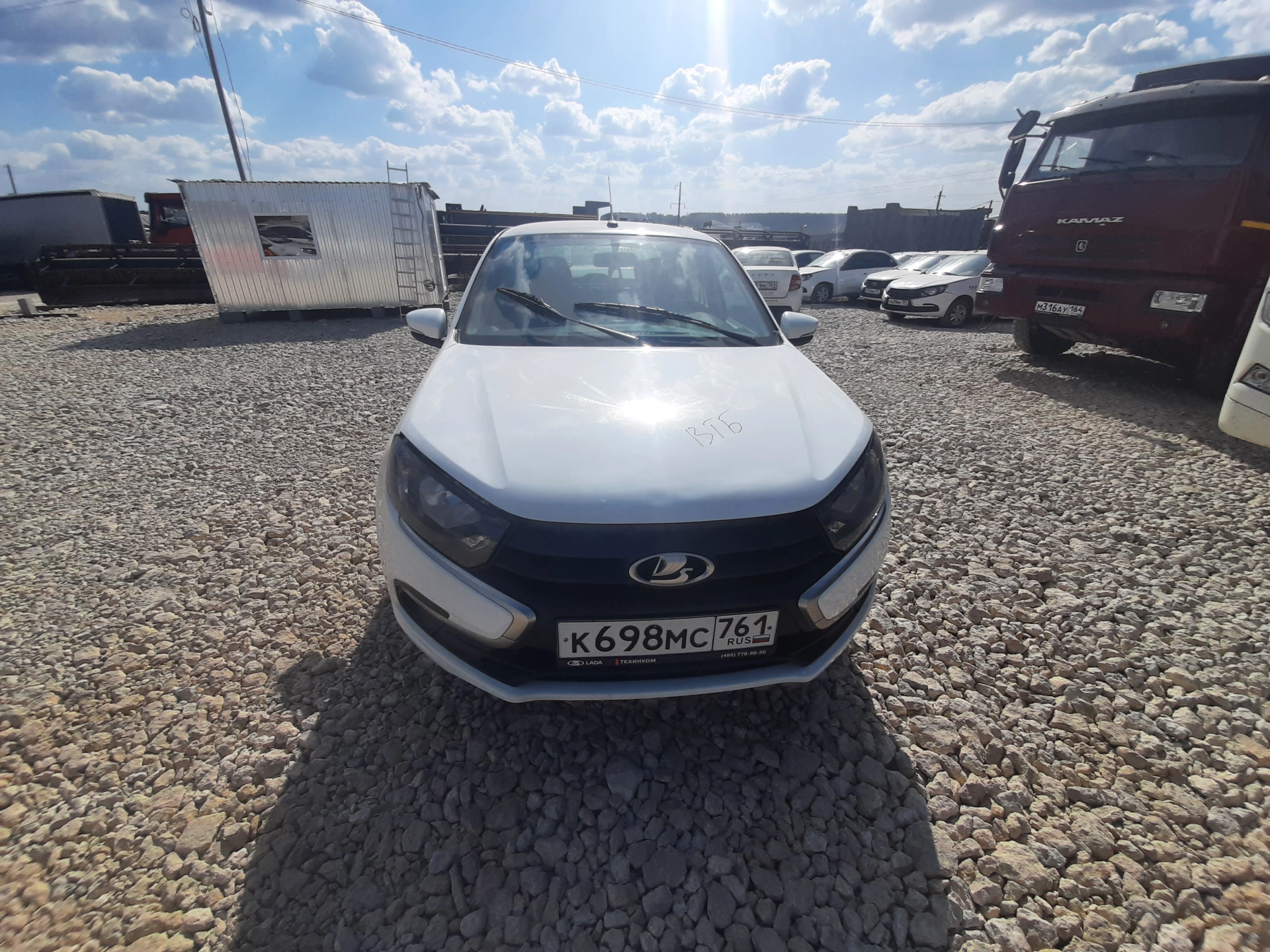 Lada Granta - фото 2