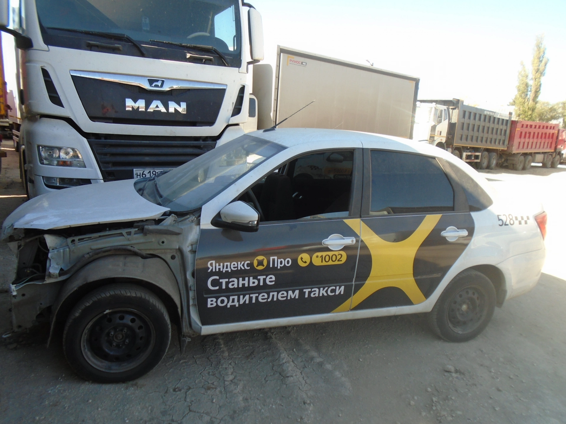 Lada Granta - фото 4