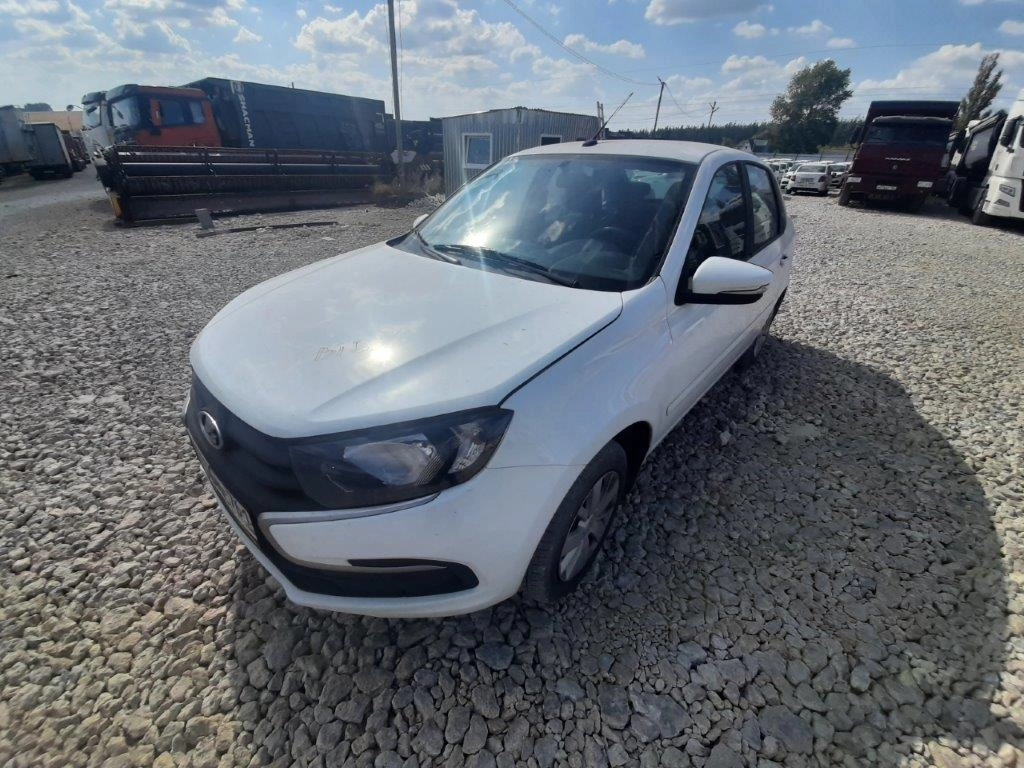 Lada Granta - фото 3