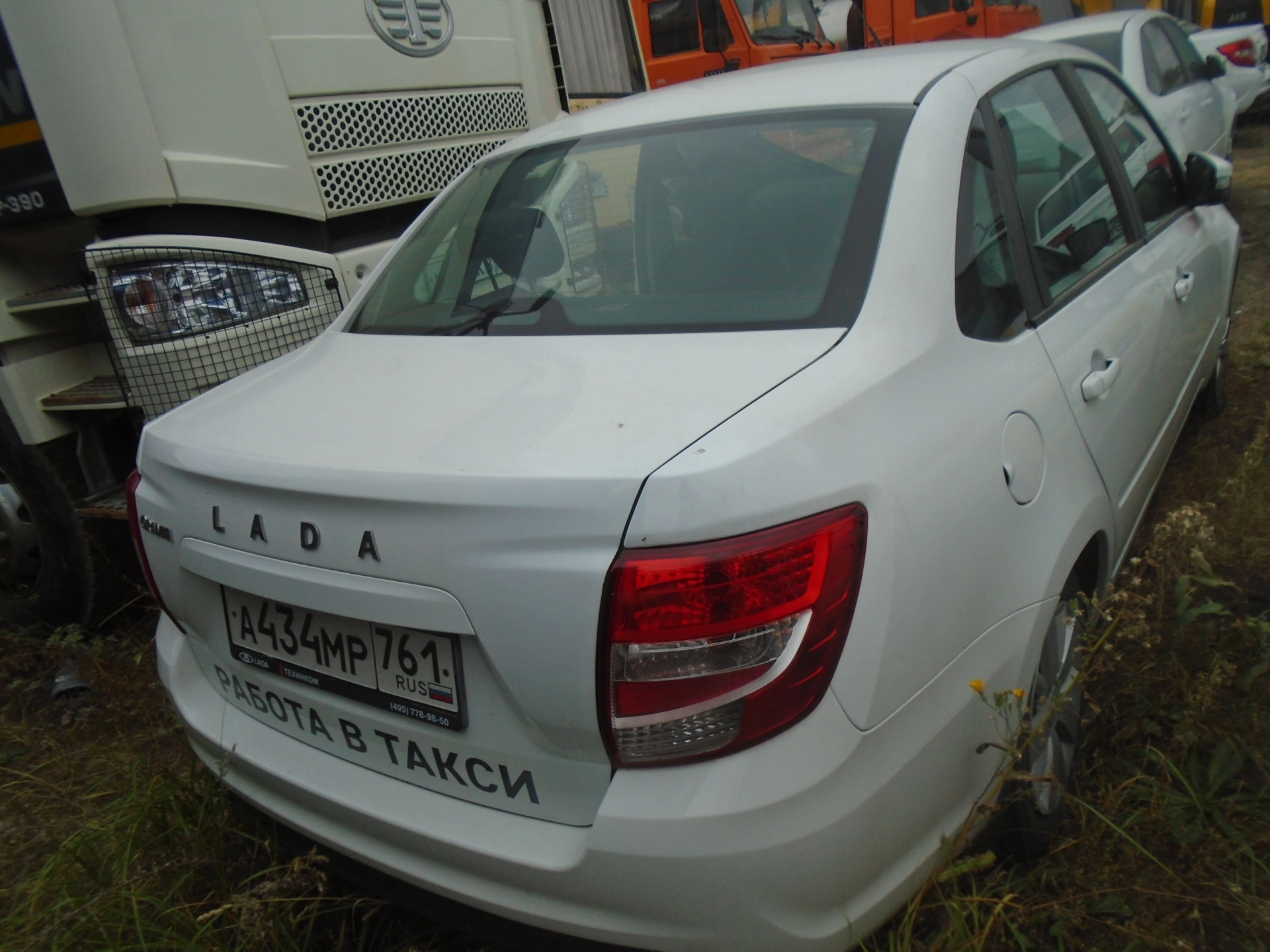 Lada Granta - фото 4