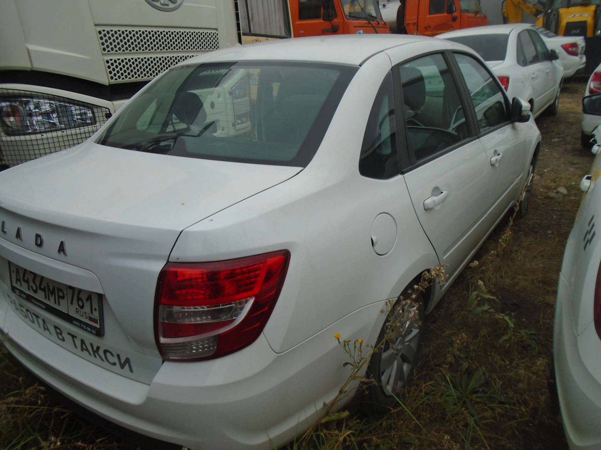 Lada Granta - фото 5