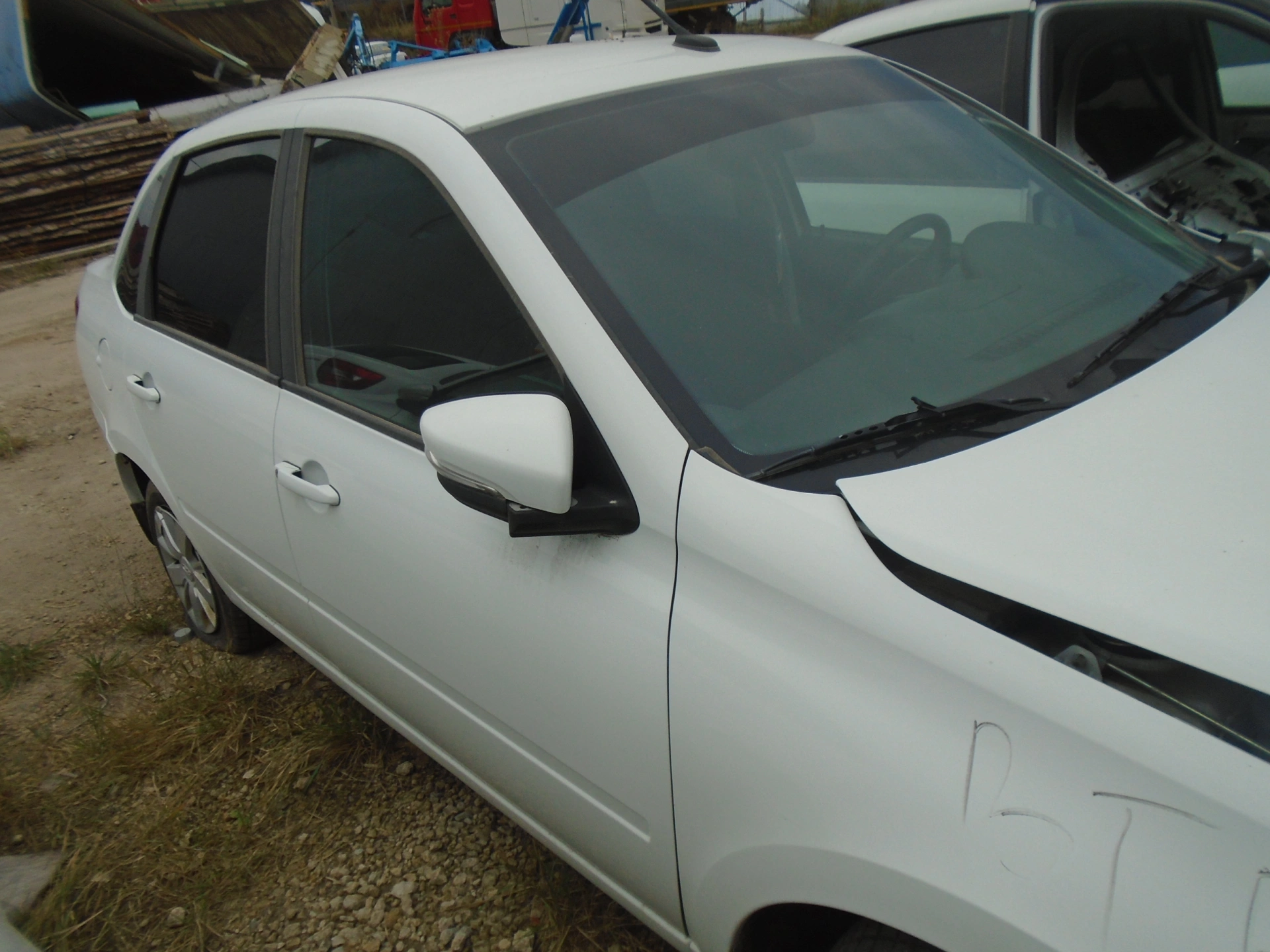 Lada Granta - фото 2