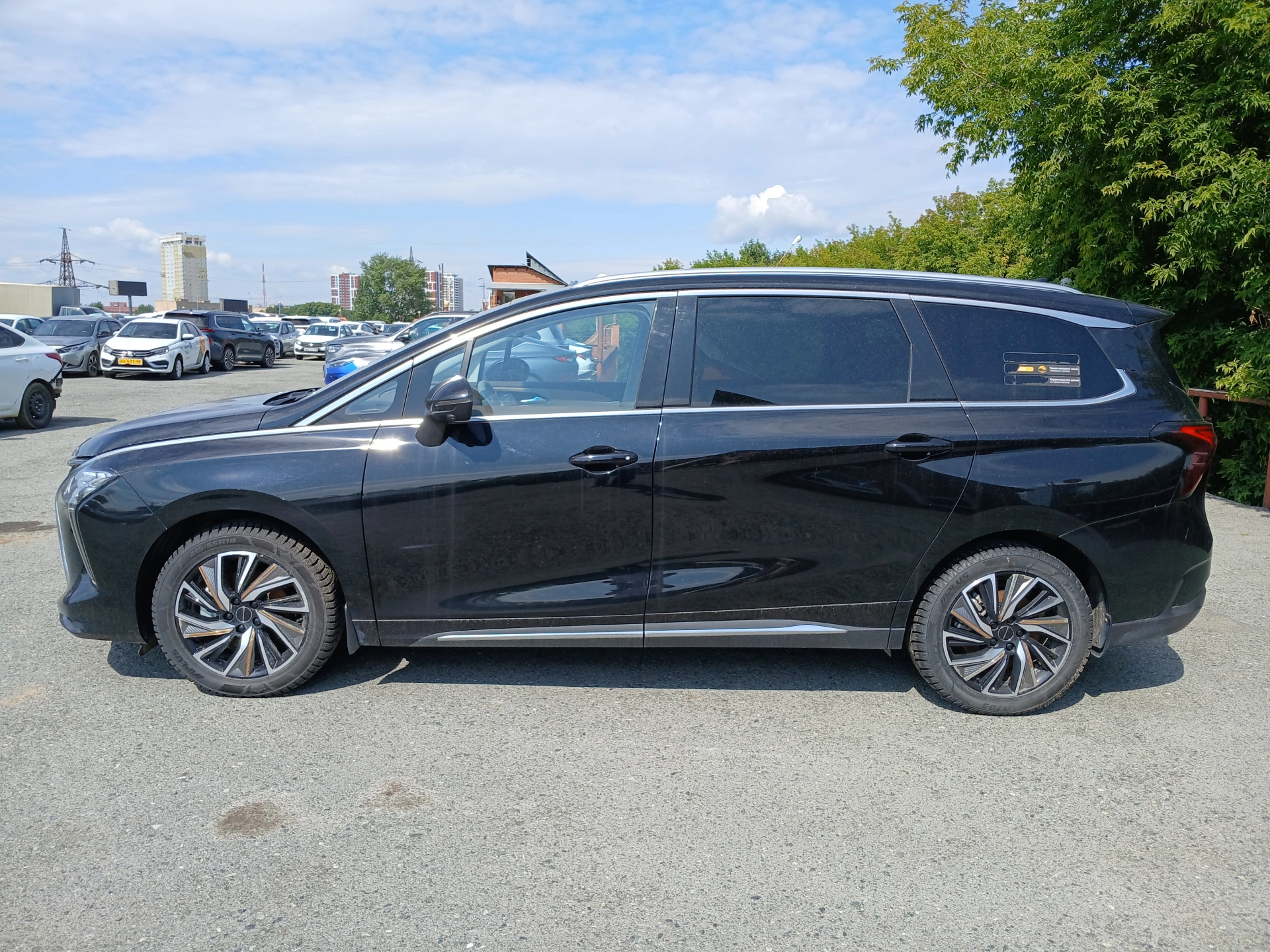 DongFeng Forthing M4 YACHT - фото 4