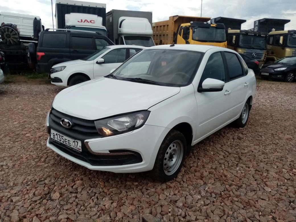 Lada Granta - фото 3