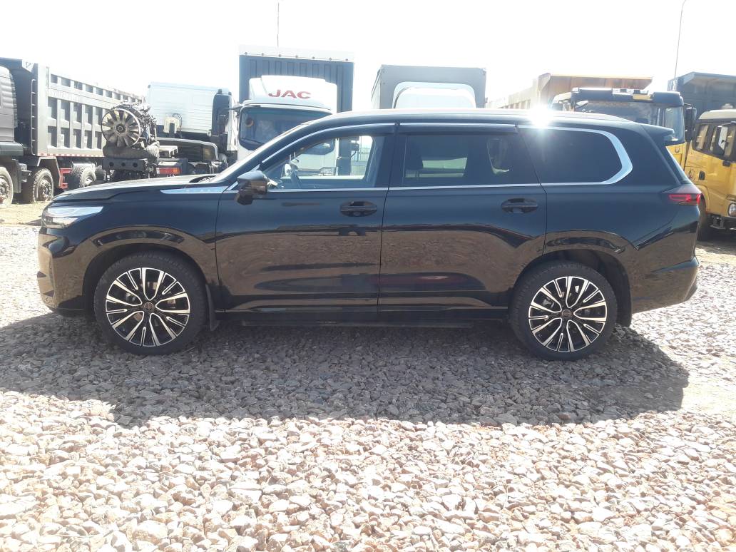 EXEED VX - фото 4