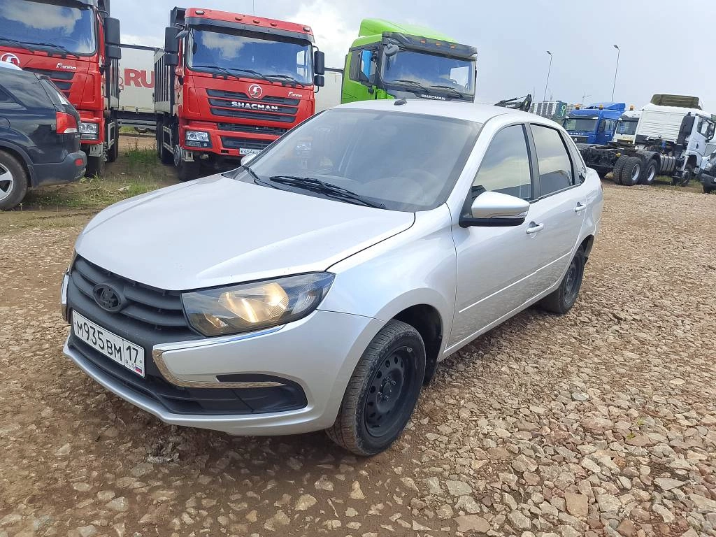 Lada Granta - фото 3