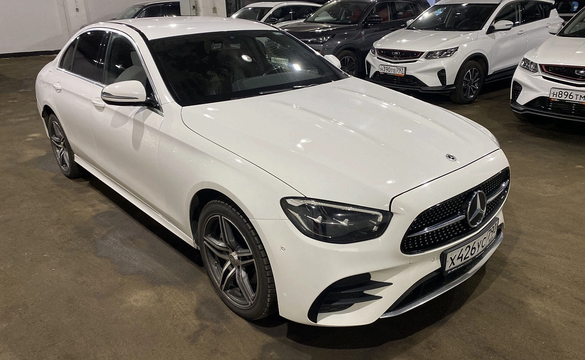 MERCEDES-BENZ E-Class