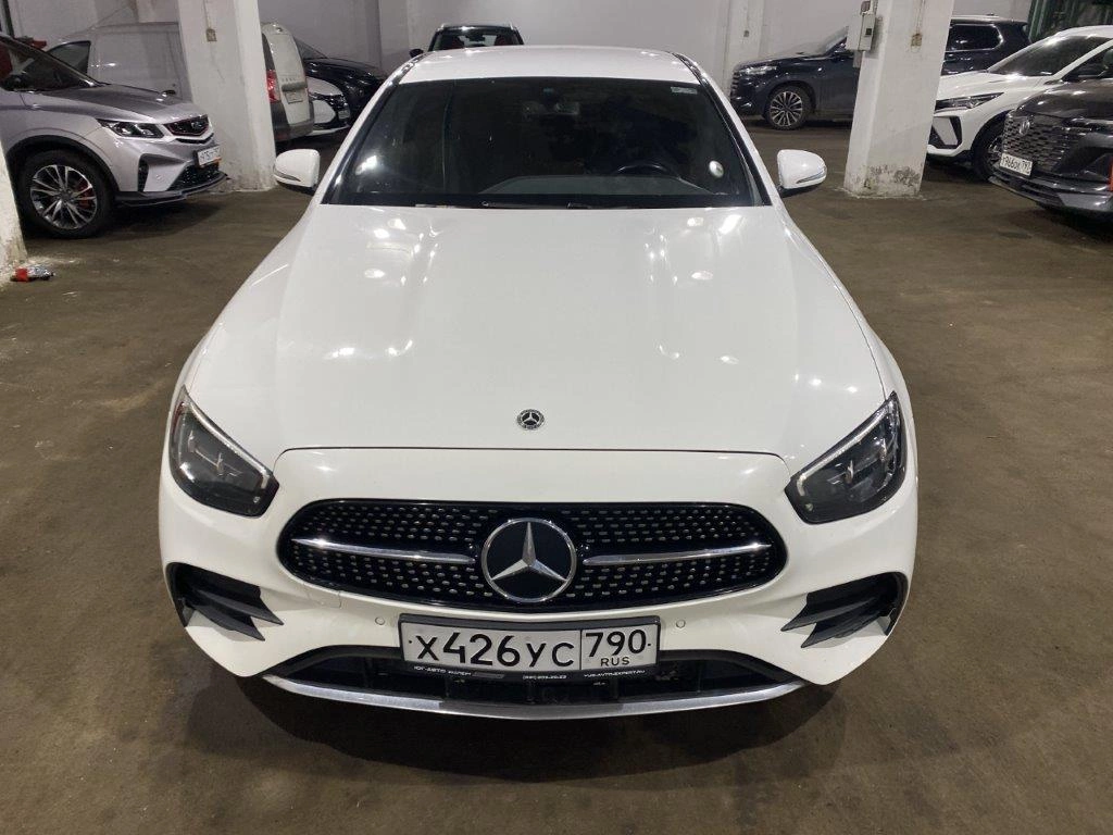 Mercedes-Benz E-Class - фото 2