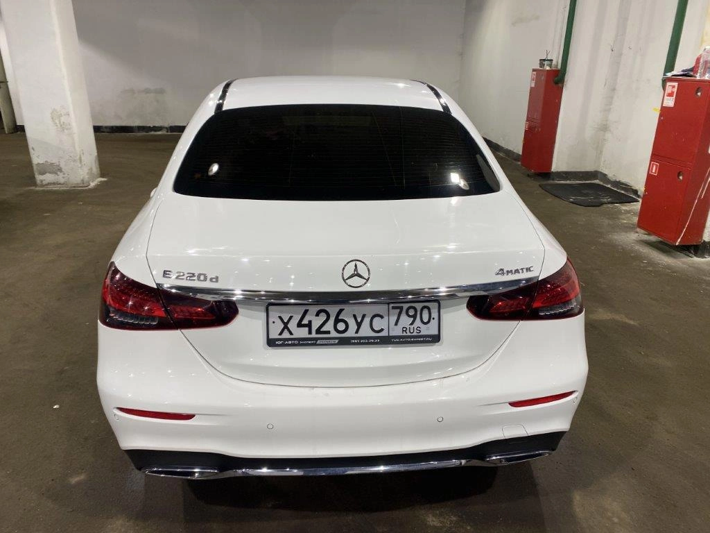 Mercedes-Benz E-Class - фото 5