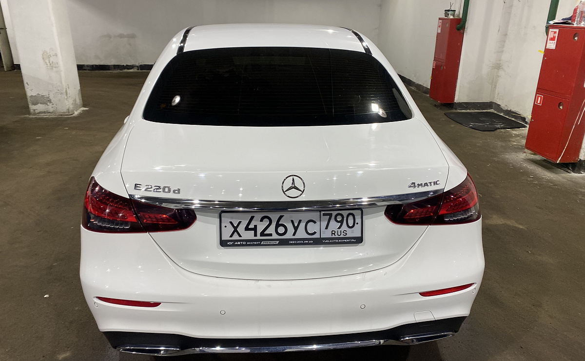 MERCEDES-BENZ E-Class
