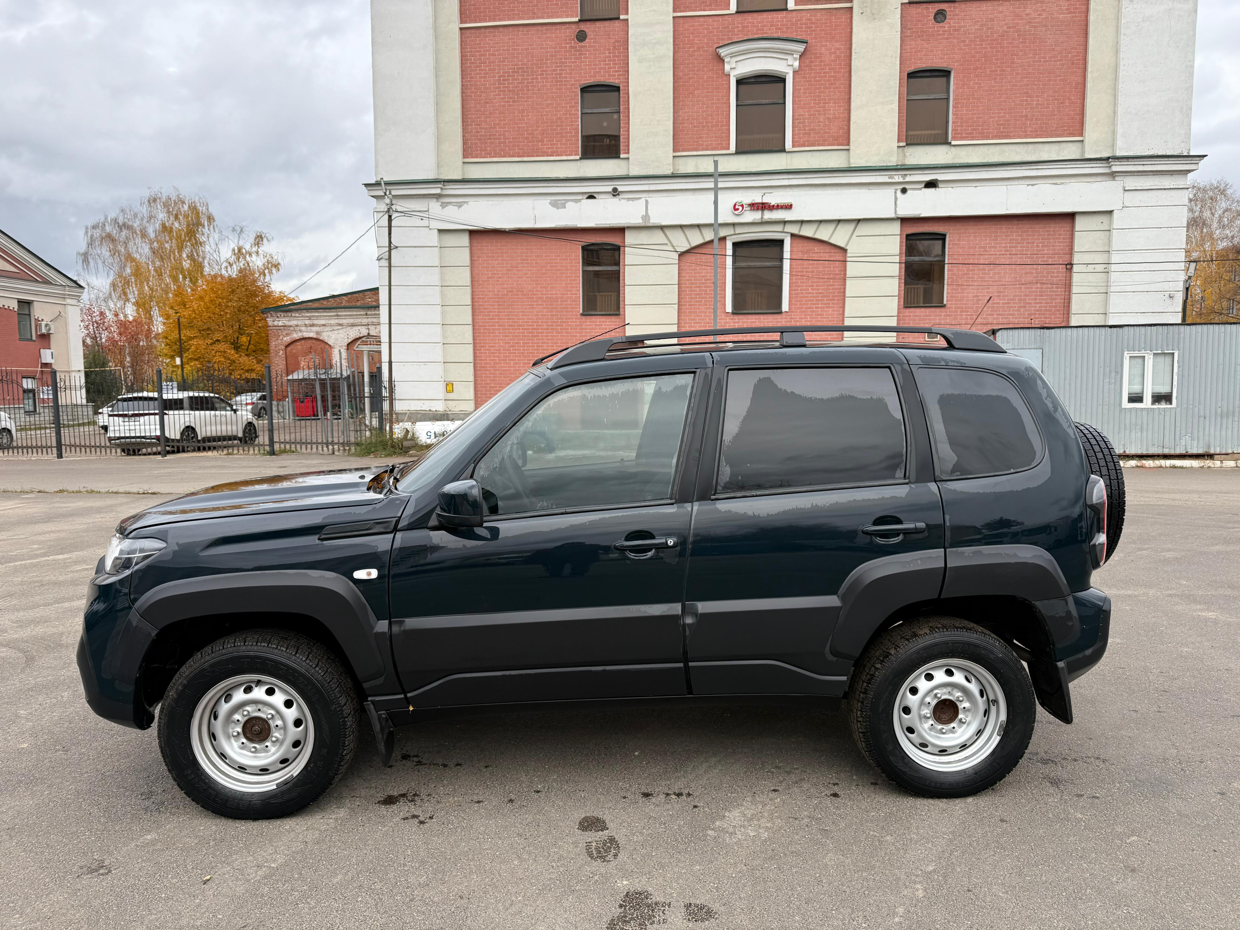 Lada Niva - фото 4
