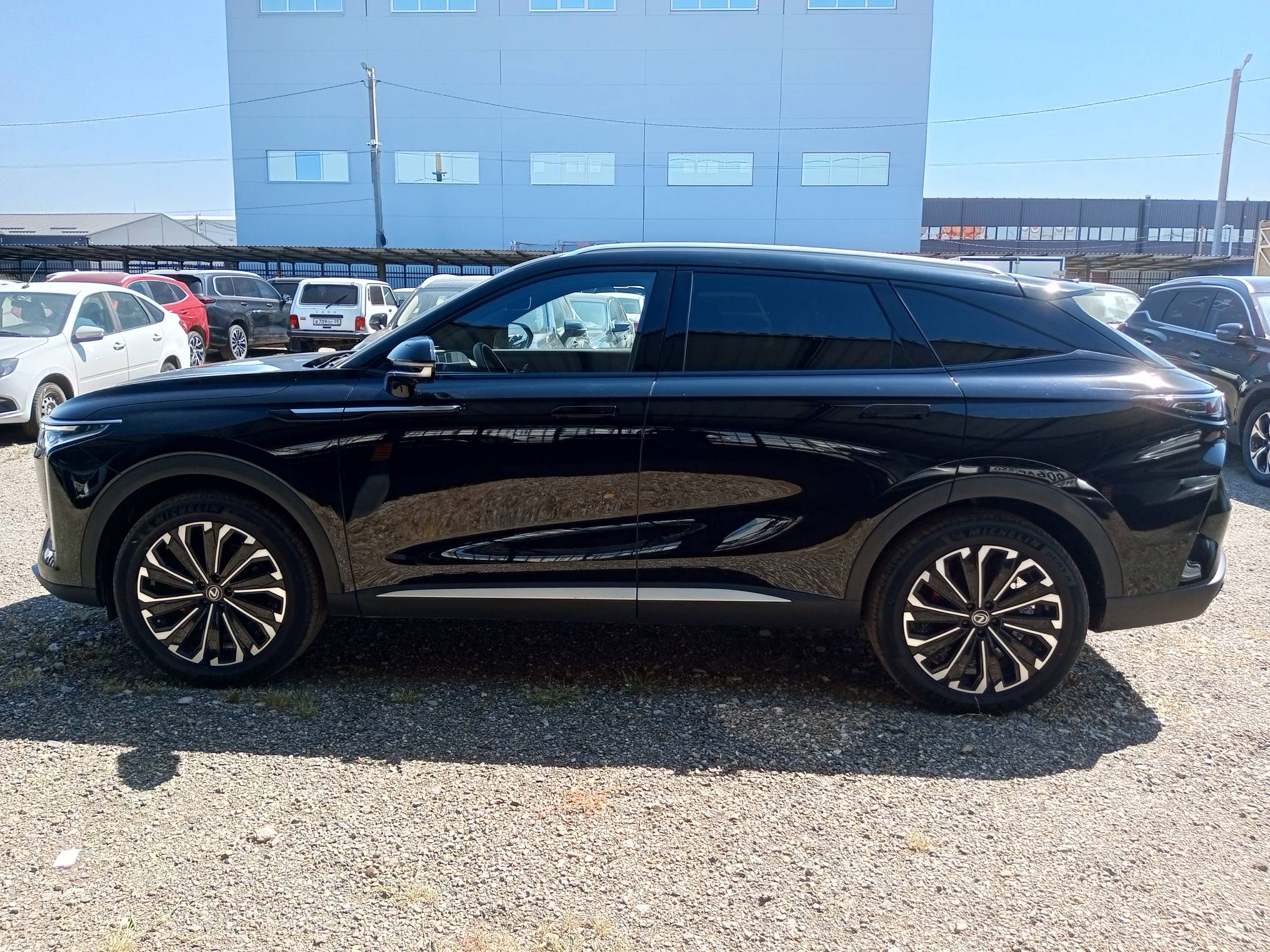 EXEED RX - фото 4