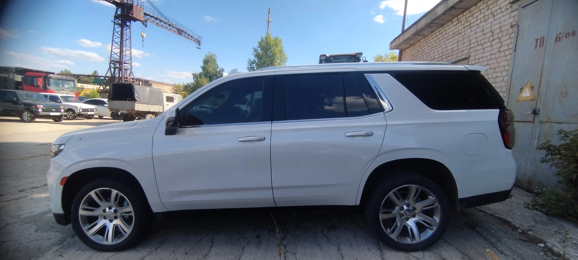 Chevrolet Tahoe - фото 5