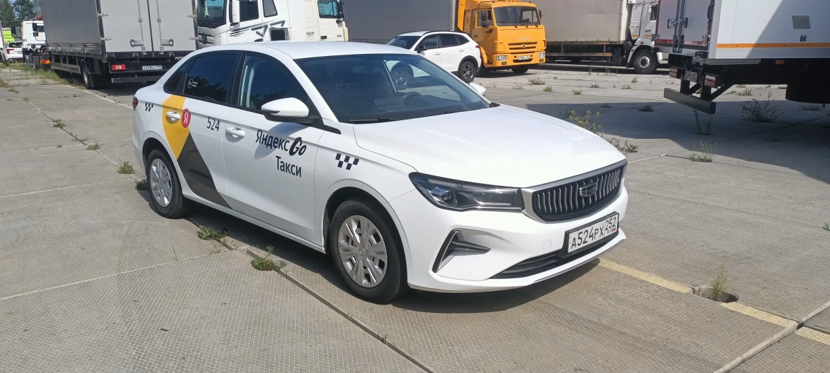 Geely Emgrand - фото 1