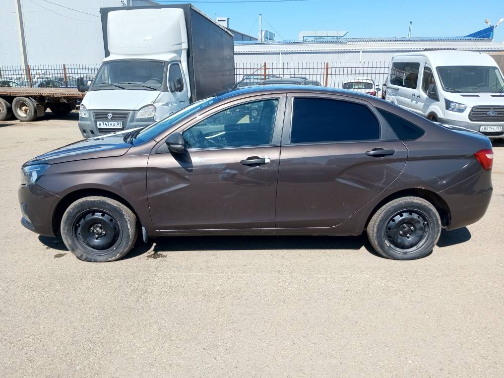 Lada Vesta - фото 4