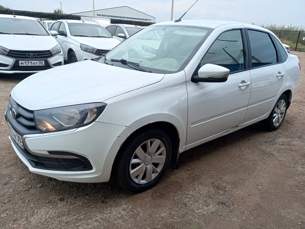 Lada Granta - фото 3