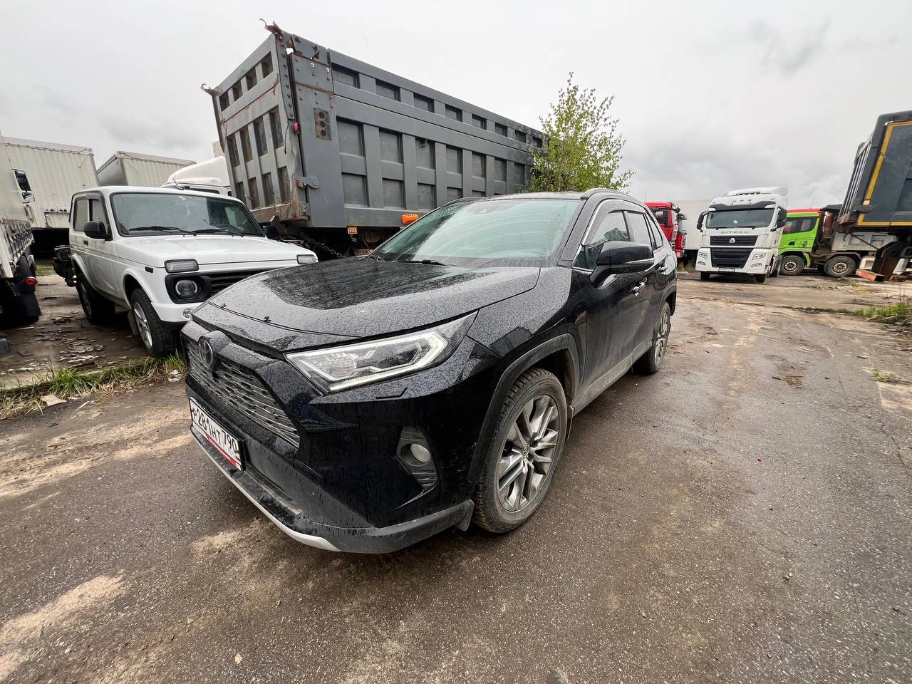 Toyota RAV 4 - фото 3