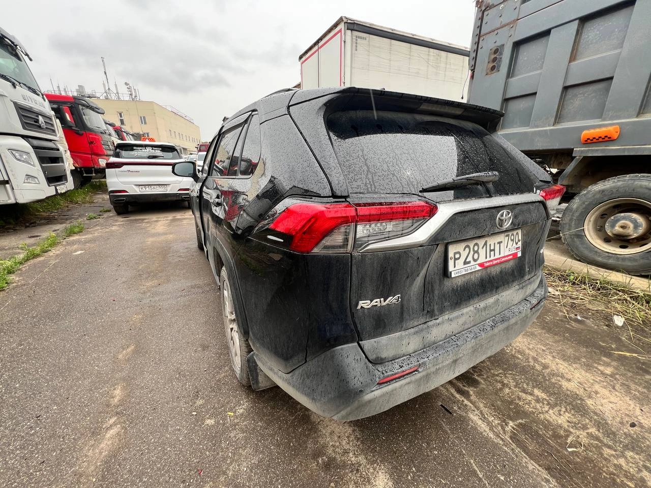 Toyota RAV 4 - фото 5