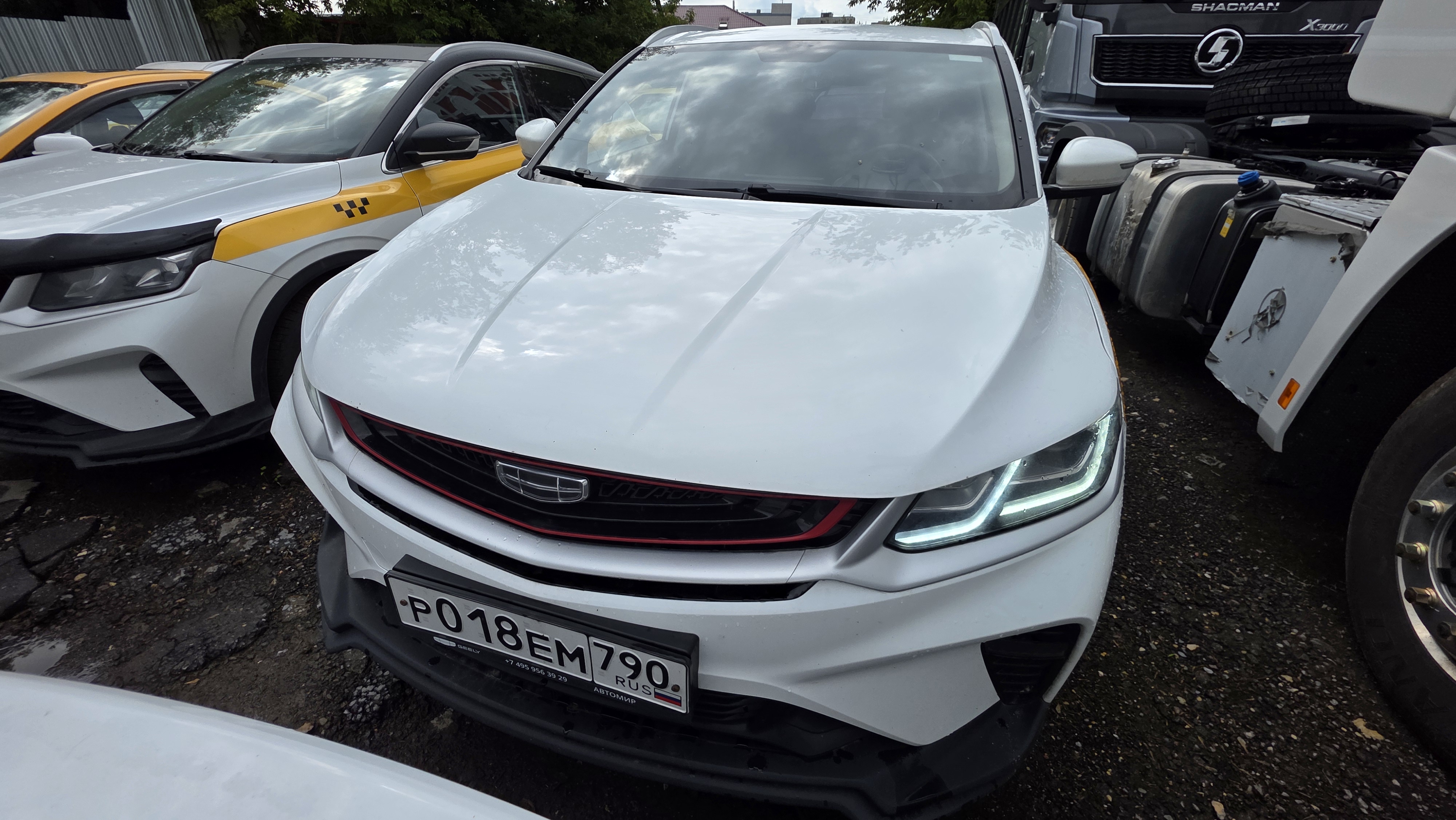 Geely Coolray - фото 2