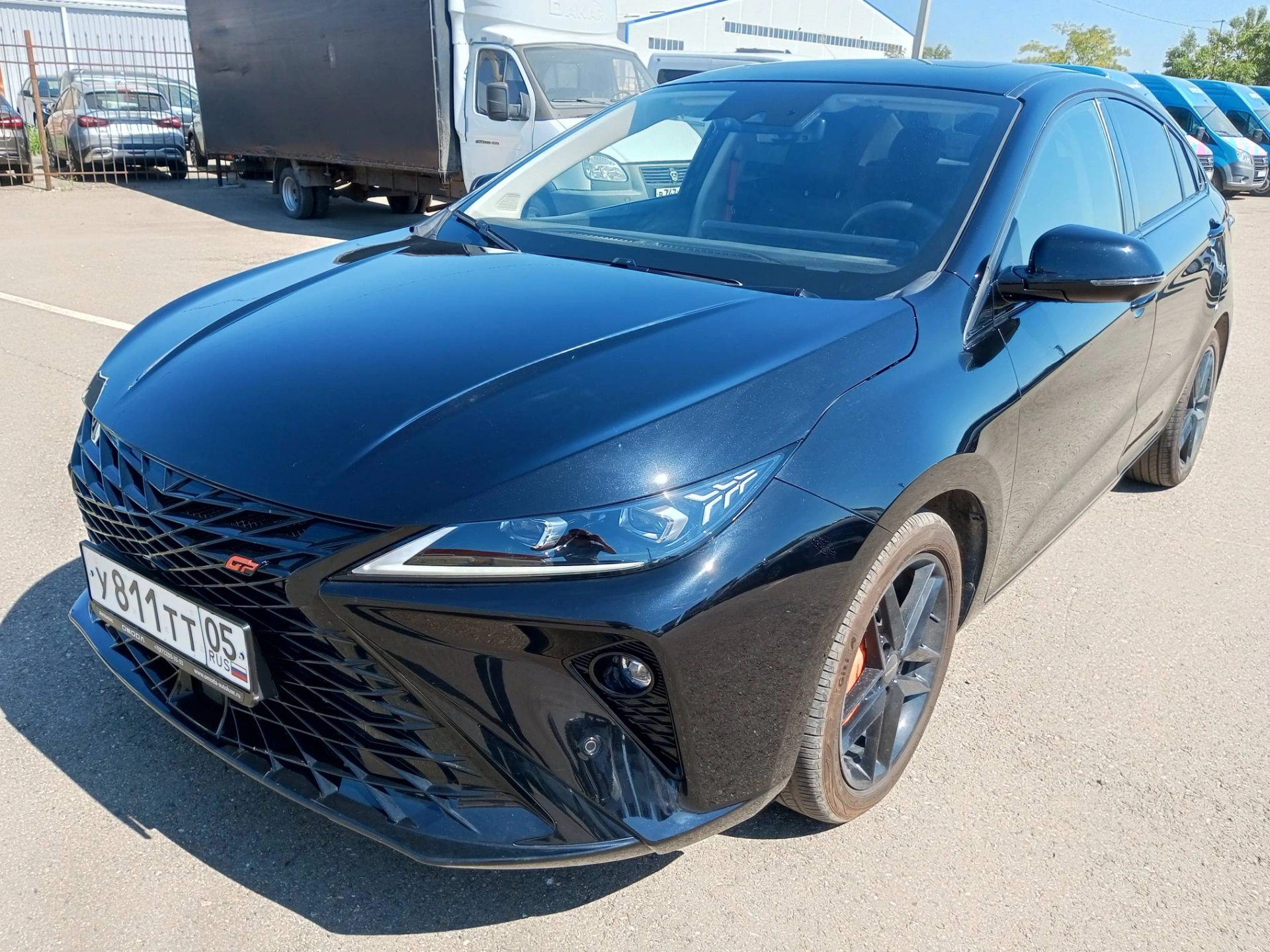 OMODA S5 - фото 3