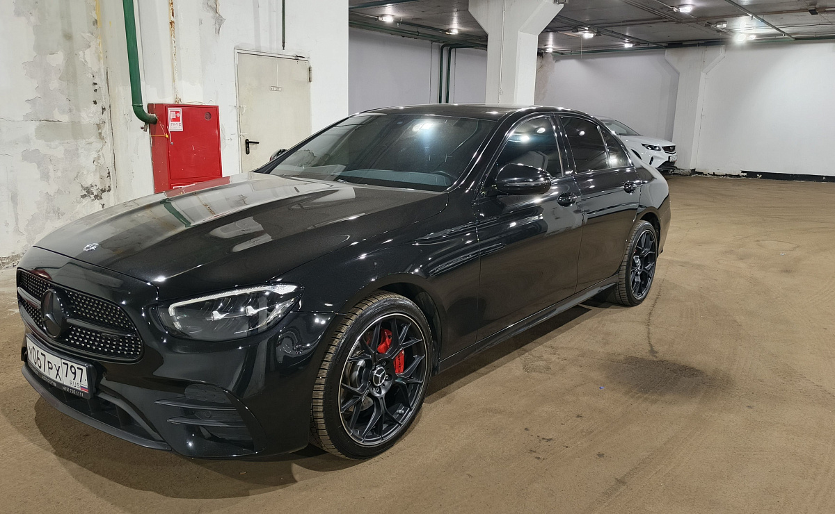 MERCEDES-BENZ E-Class