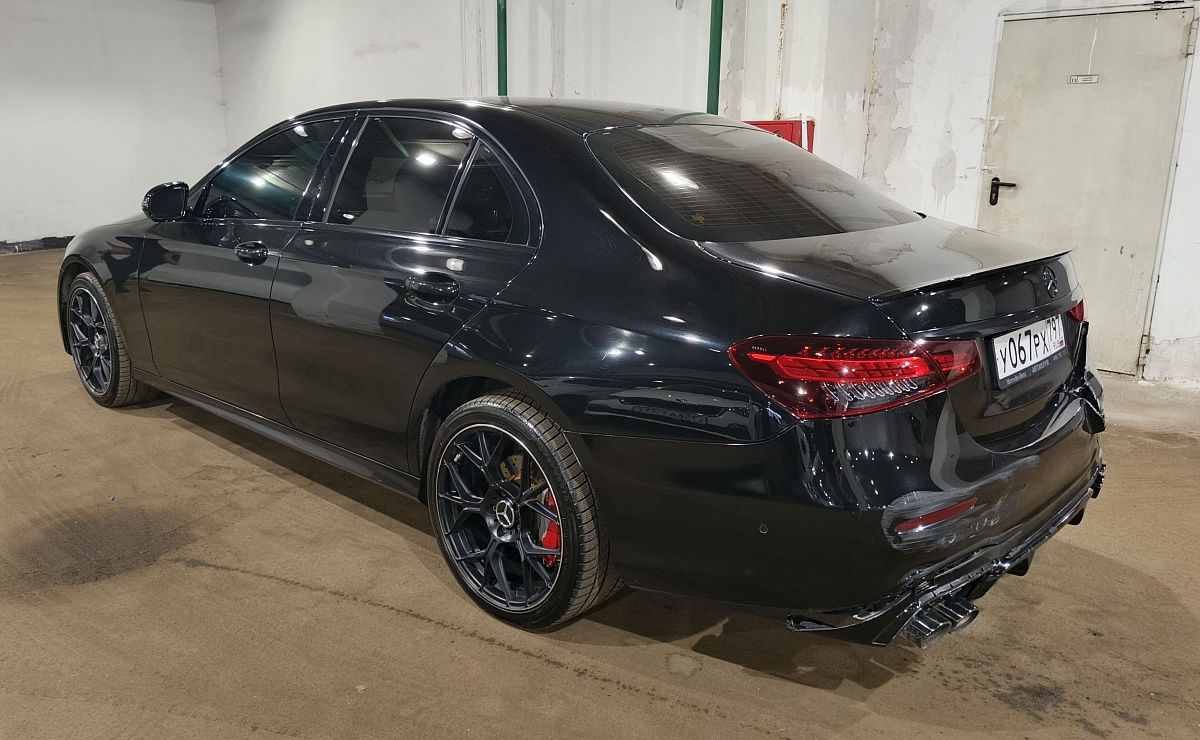 MERCEDES-BENZ E-Class